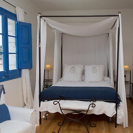 Hostal De La Placa Cabrils Dış mekan fotoğraf