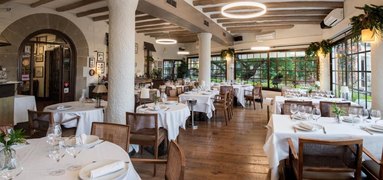 Hostal De La Placa Cabrils Dış mekan fotoğraf
