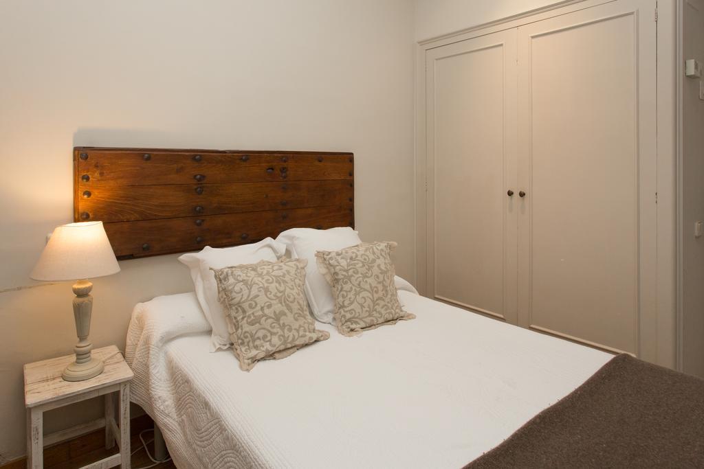 Hostal De La Placa Cabrils Dış mekan fotoğraf