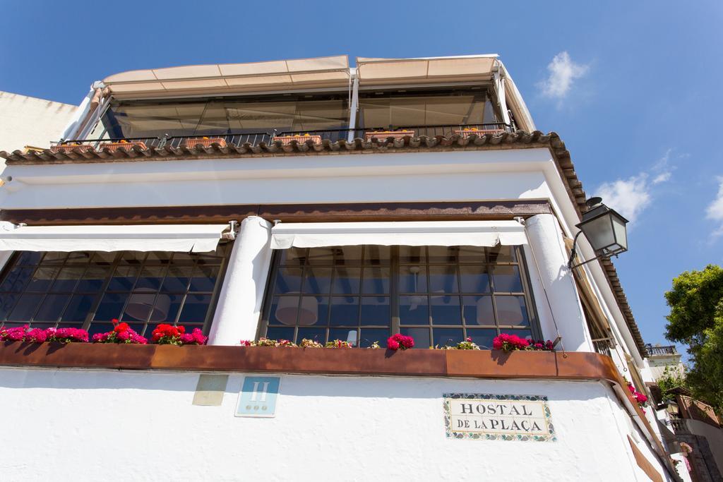 Hostal De La Placa Cabrils Dış mekan fotoğraf