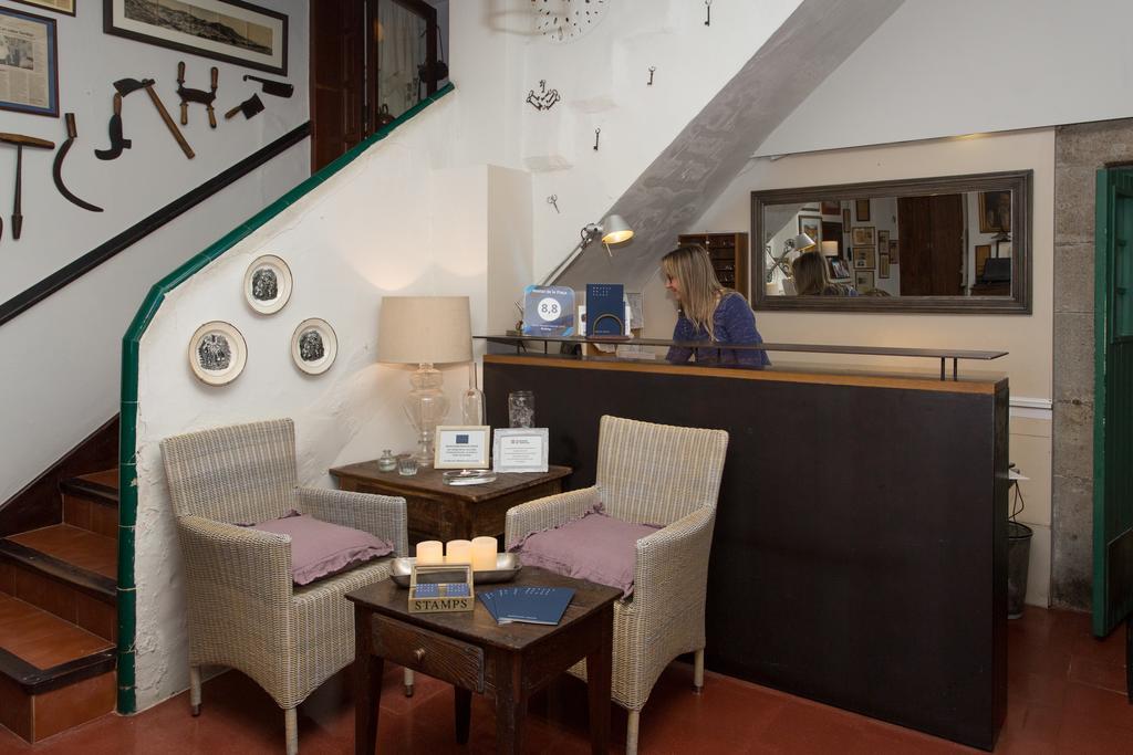 Hostal De La Placa Cabrils Dış mekan fotoğraf