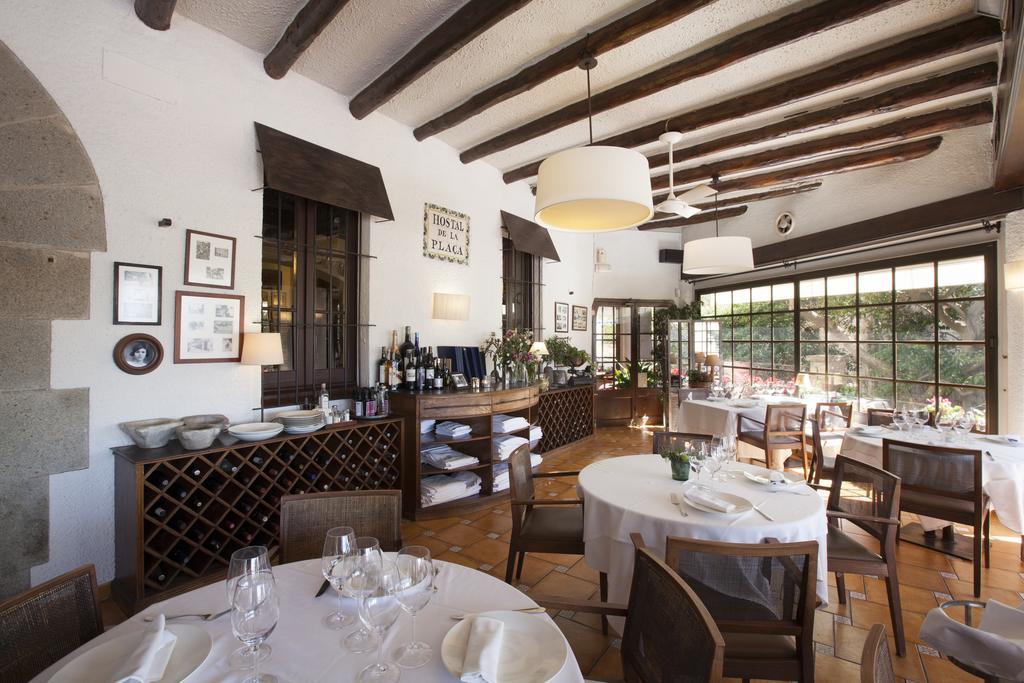 Hostal De La Placa Cabrils Dış mekan fotoğraf
